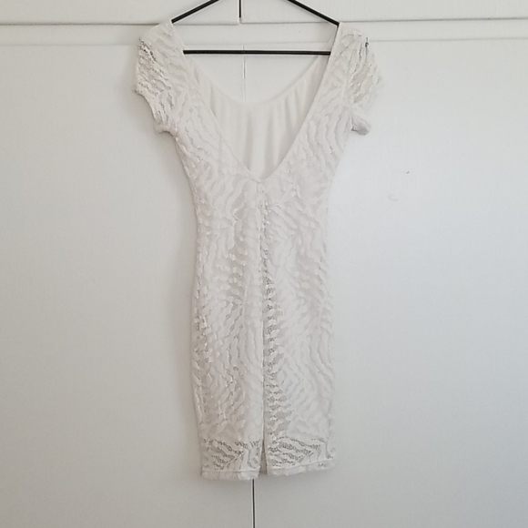 White lace bodycon mini dress - Picture 4 of 7